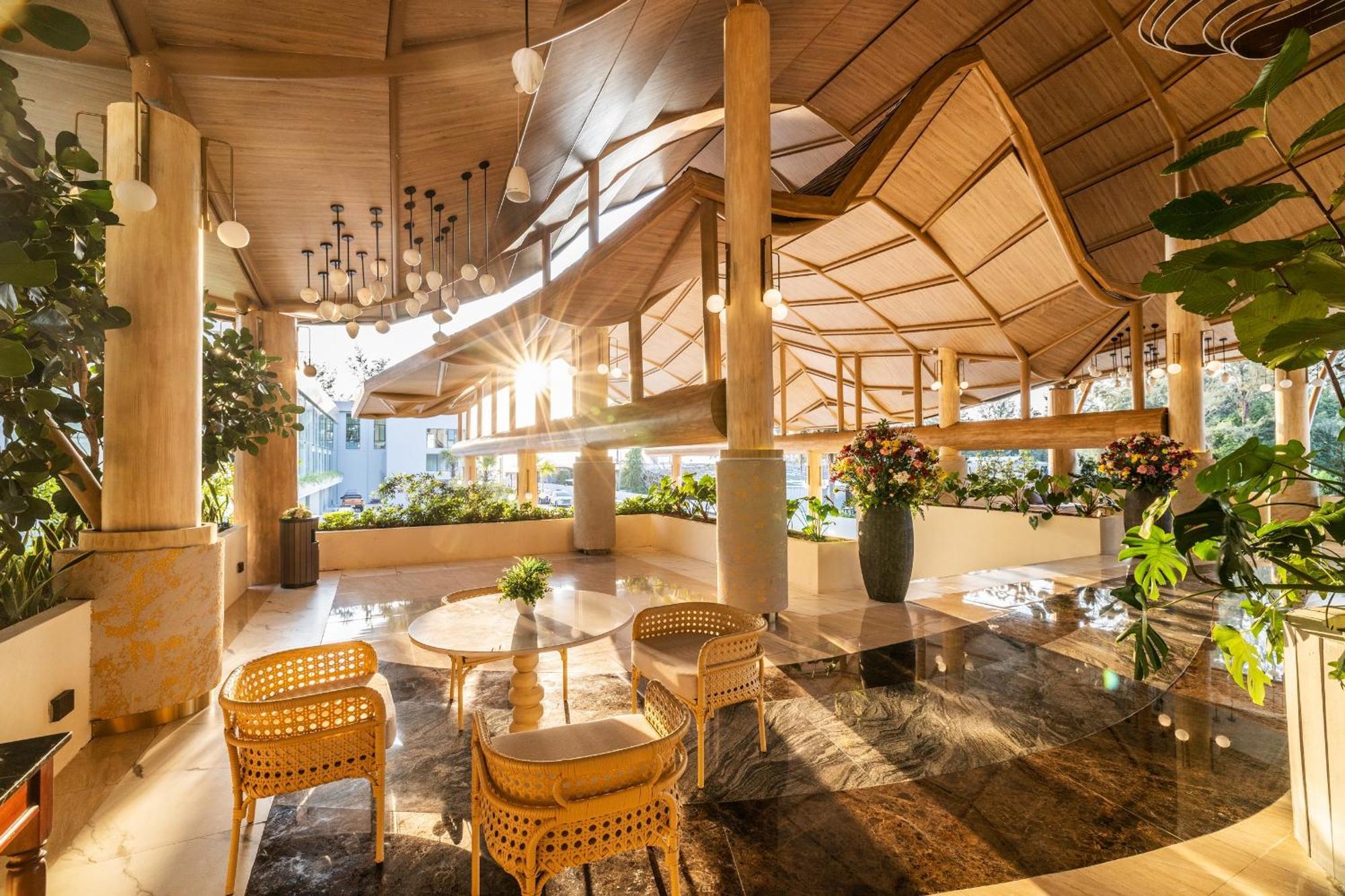 Phuket Emerald Beach Resort Karon Zewnętrze zdjęcie